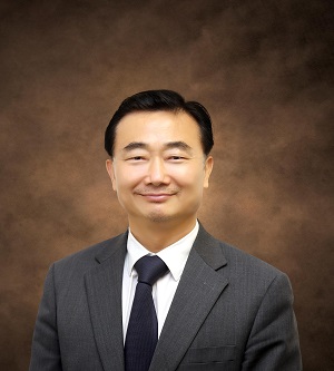 Dr. Hwang, Il Ung