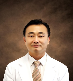Dr. Il-Ung Hwang